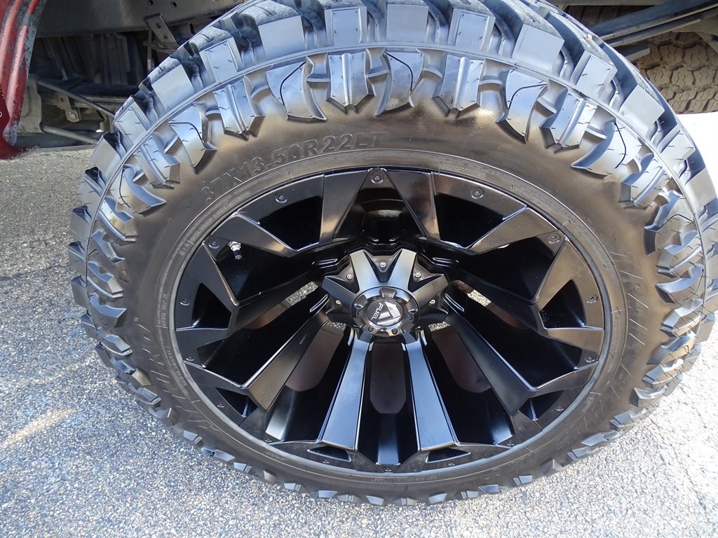 2017 Ford F-250 - $42,999