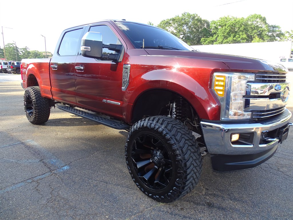 2017 Ford F-250 - $42,999