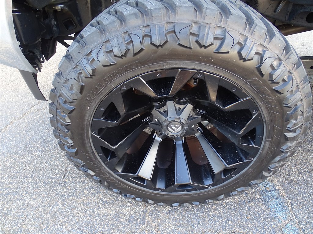 2017 Ford F-250 - $42,999