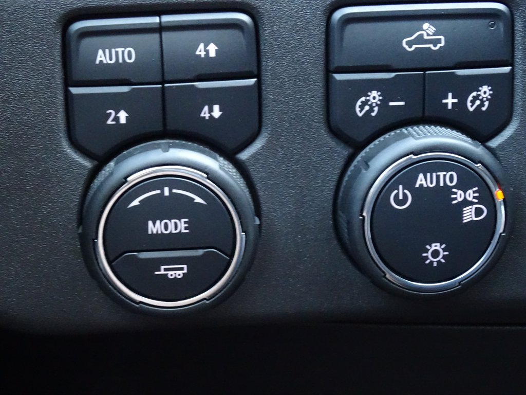 2025 Chevrolet Silverado 1500 - $47,999