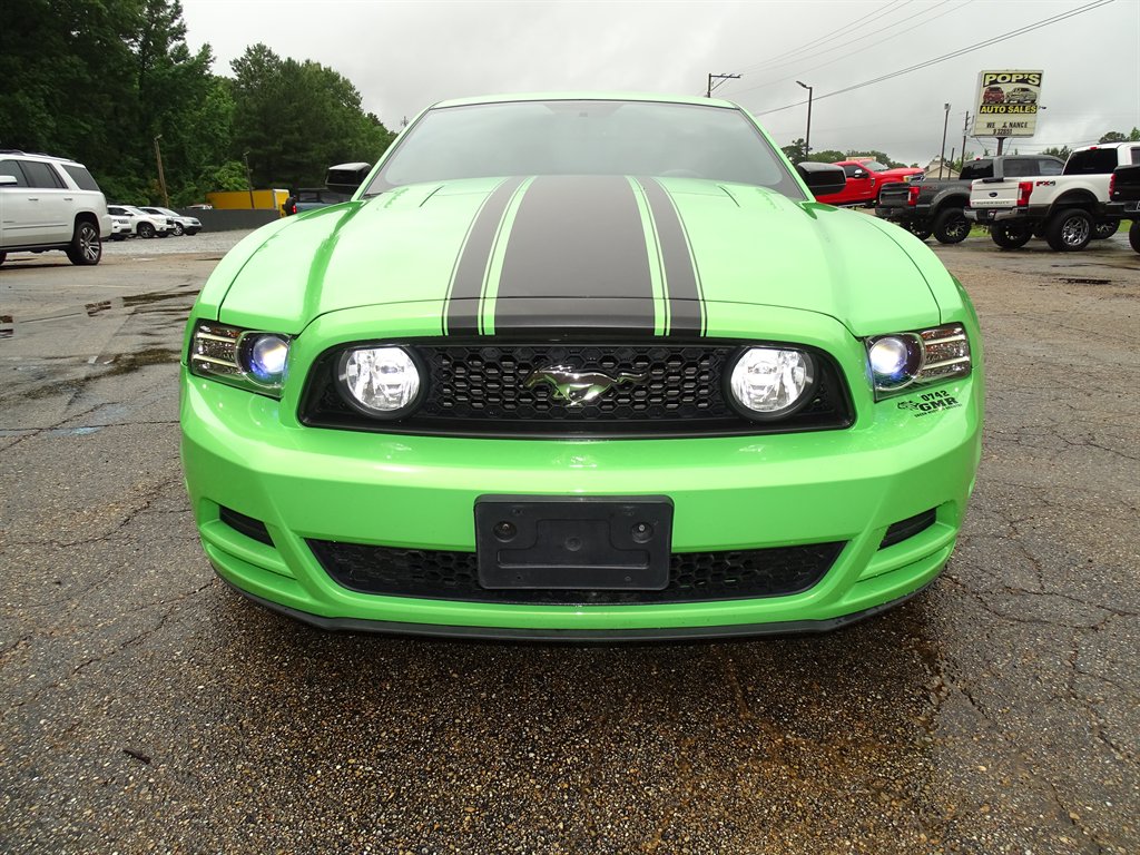 2014 Ford Mustang - $28,999