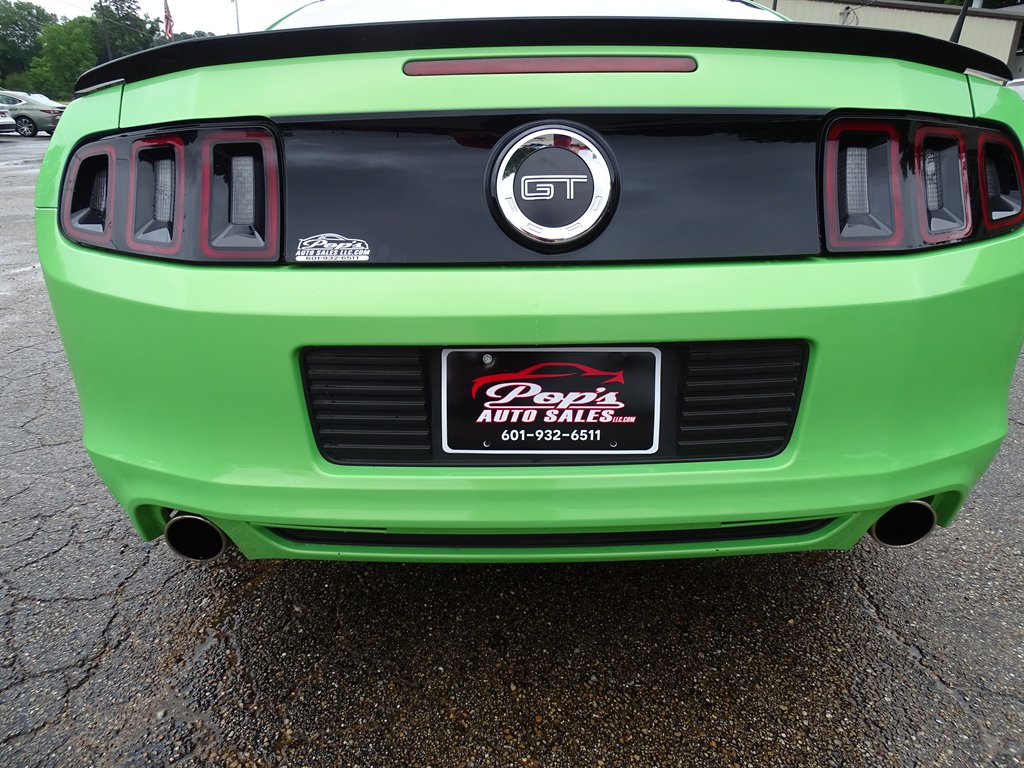 2014 Ford Mustang - $28,999