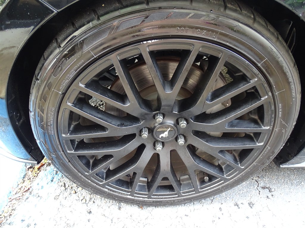 2017 Ford Mustang - $27,999