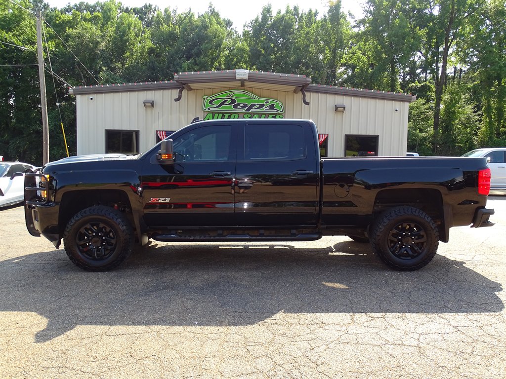 2018 Chevrolet Silverado - $32,999