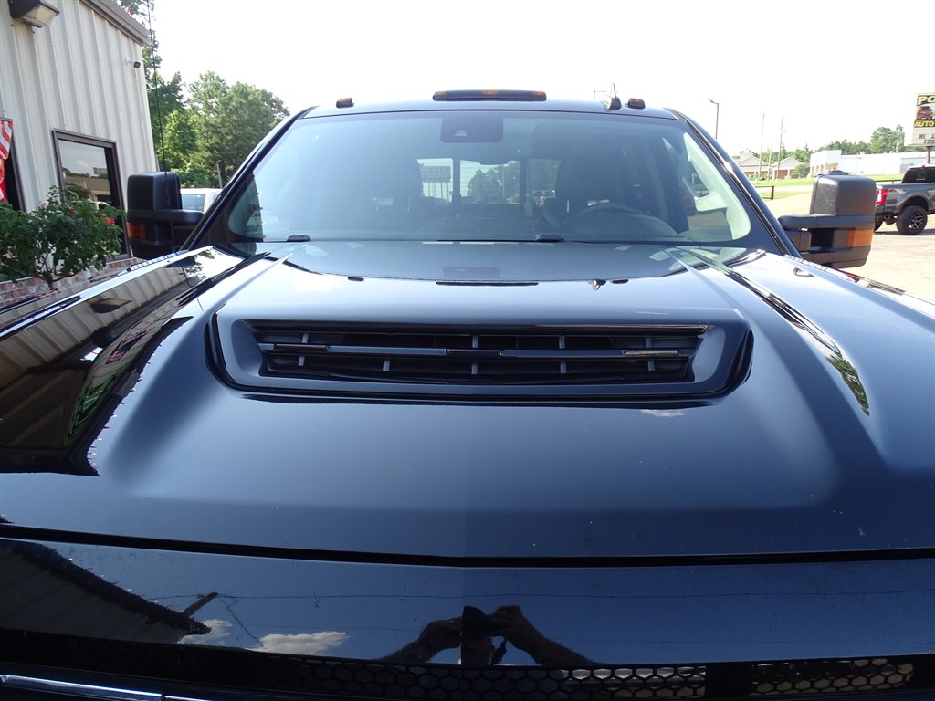 2018 Chevrolet Silverado - $32,999