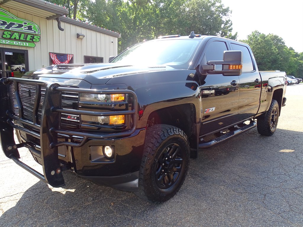 2018 Chevrolet Silverado - $32,999