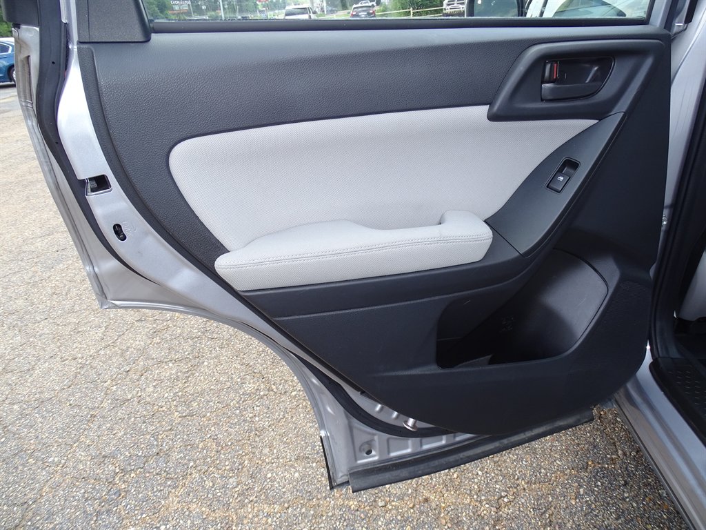 2014 Subaru Forester - $11,999