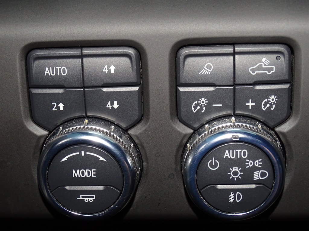 2023 GMC Sierra - $45,999