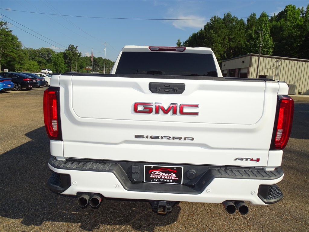 2023 GMC Sierra - $45,999