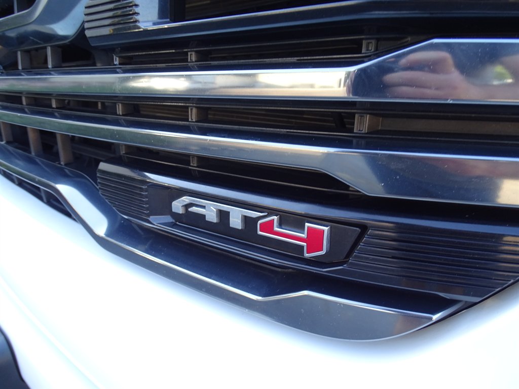 2023 GMC Sierra - $45,999