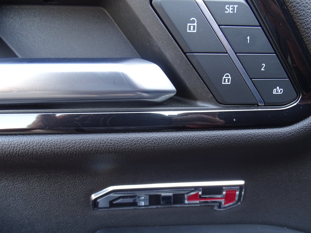 2023 GMC Sierra - $45,999