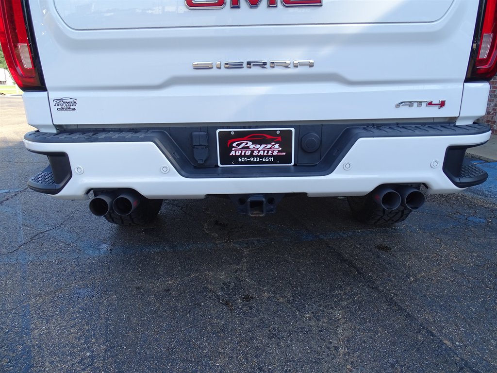 2023 GMC Sierra - $45,999