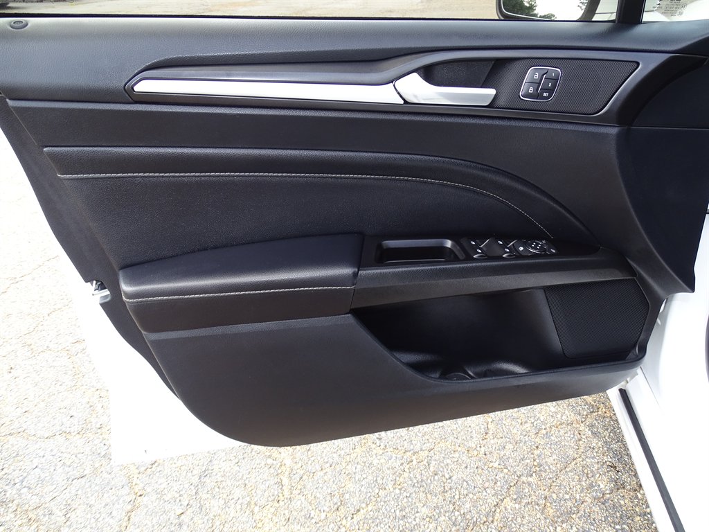 2020 Ford Fusion - $14,299