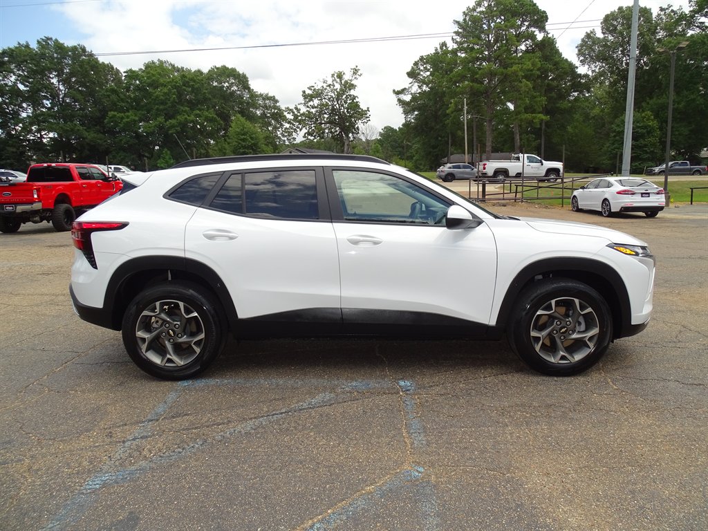2026 Chevrolet Trax - $24,299