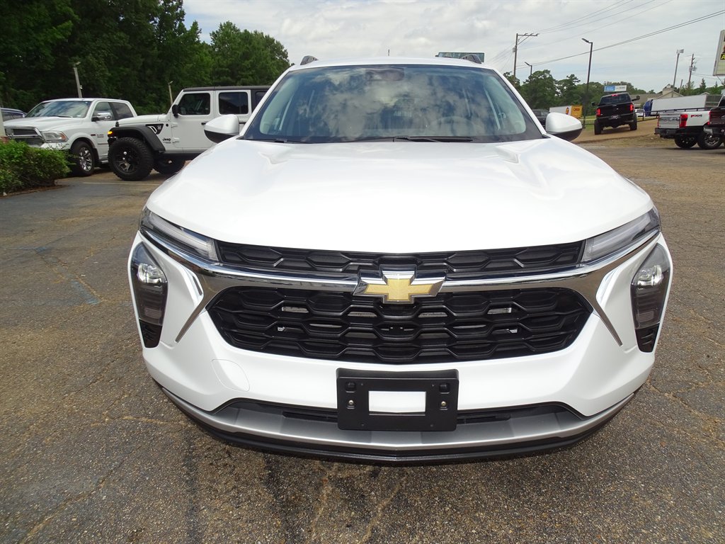 2026 Chevrolet Trax - $24,299