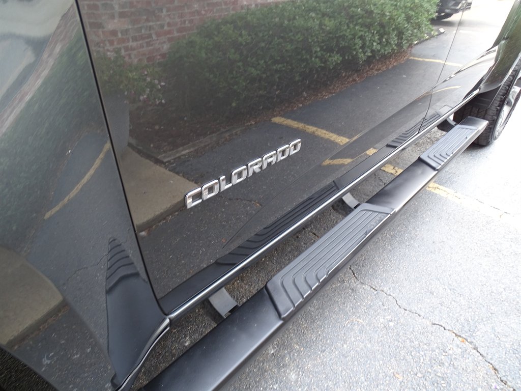 2017 Chevrolet Colorado - $20,999