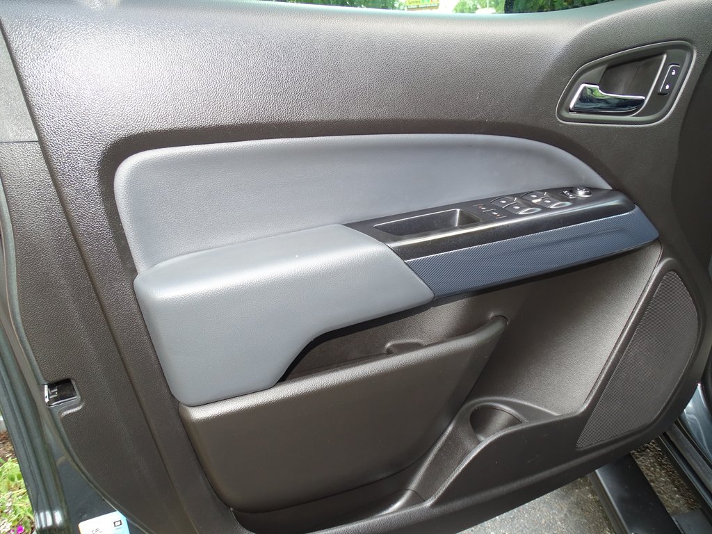 2017 Chevrolet Colorado - $20,999