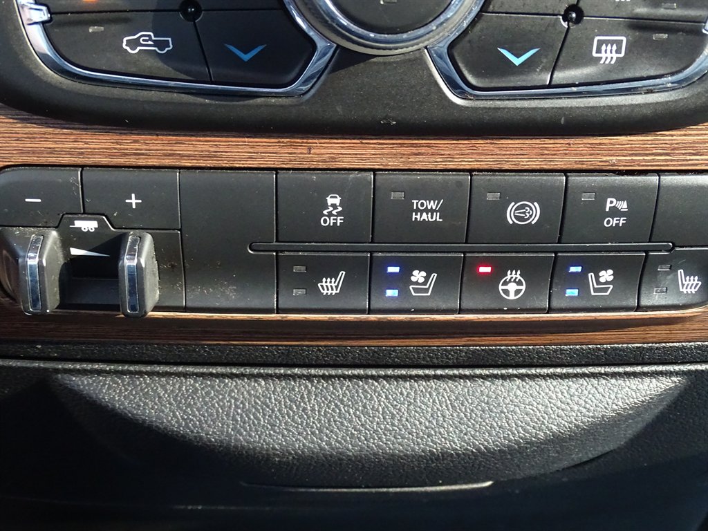 2014 Ram 2500 - $32,999