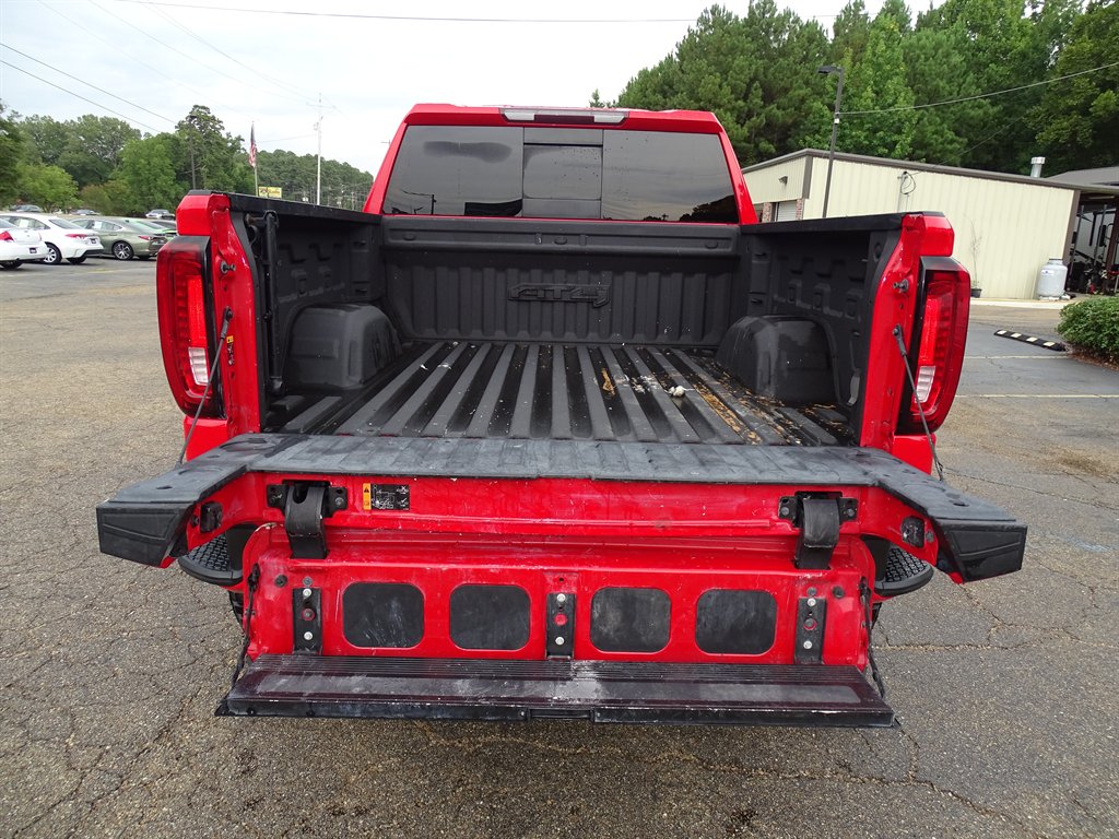 2021 GMC Sierra - $43,999