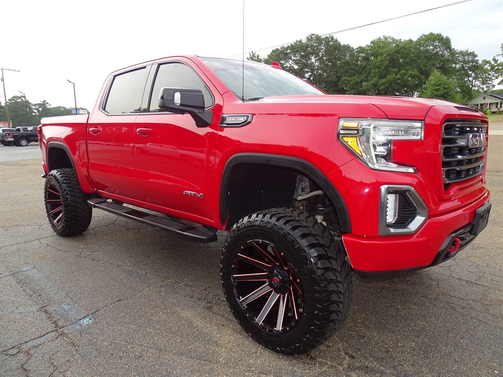 2021 GMC Sierra - $43,999