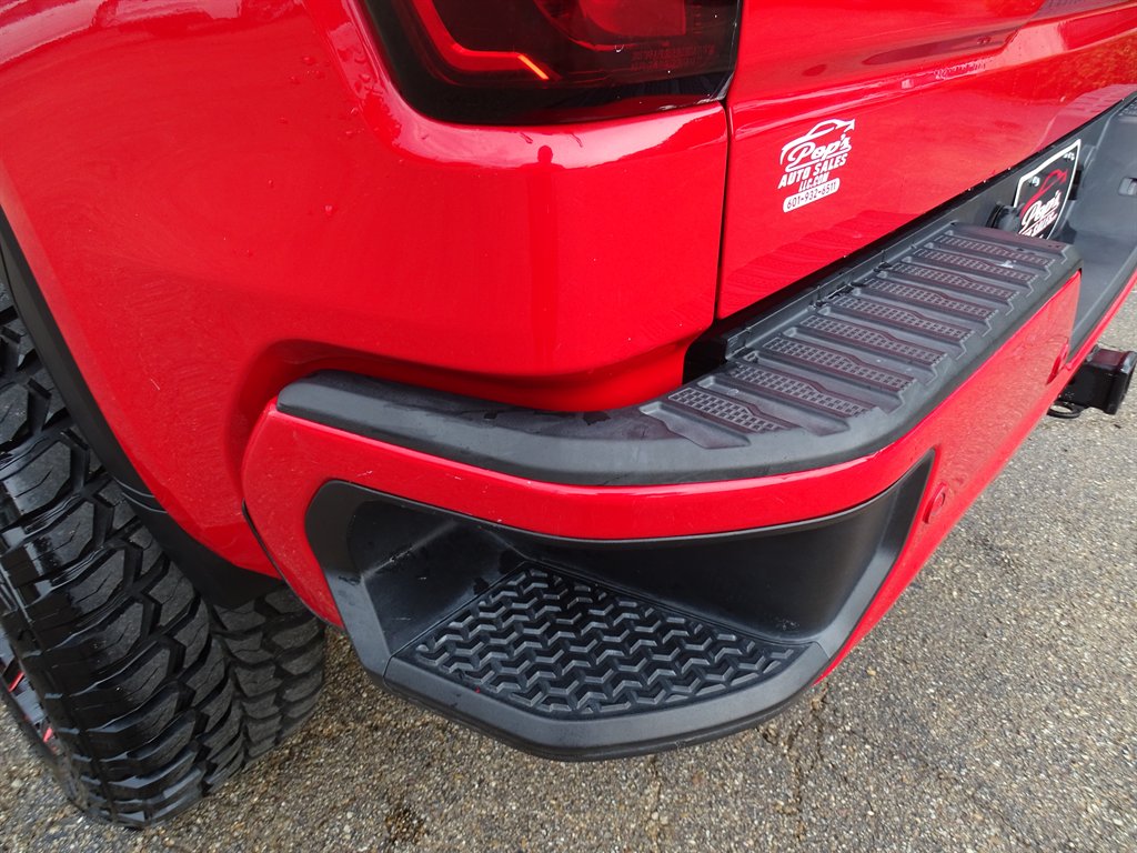 2021 GMC Sierra - $43,999