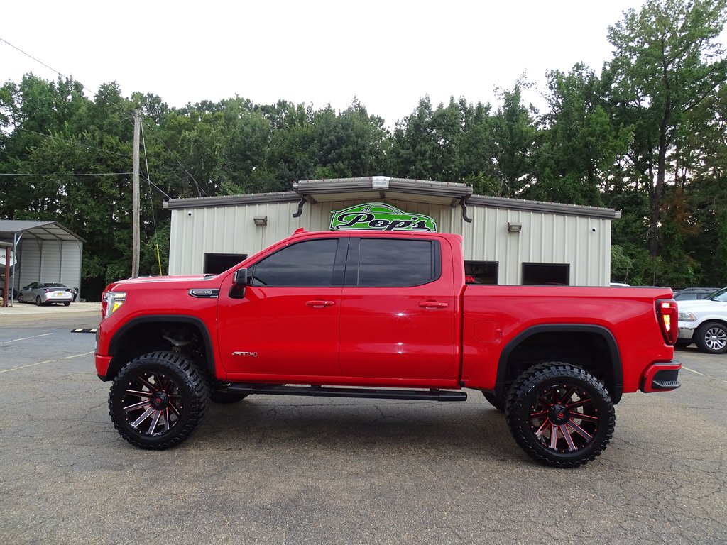 2021 GMC Sierra - $43,999