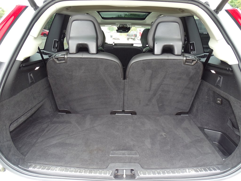 2019 Volvo XC90 - $19,999