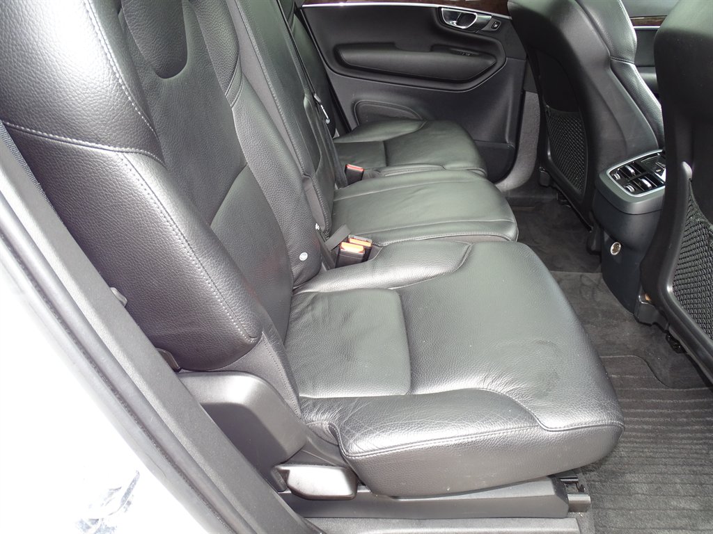 2019 Volvo XC90 - $19,999