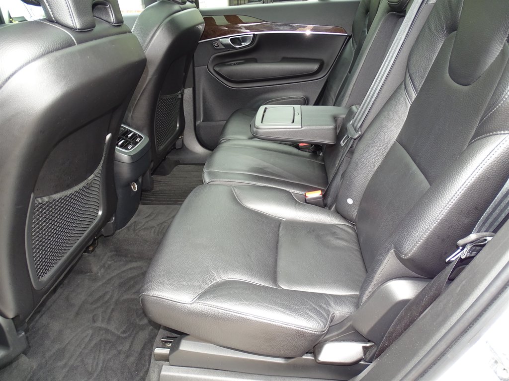 2019 Volvo XC90 - $19,999