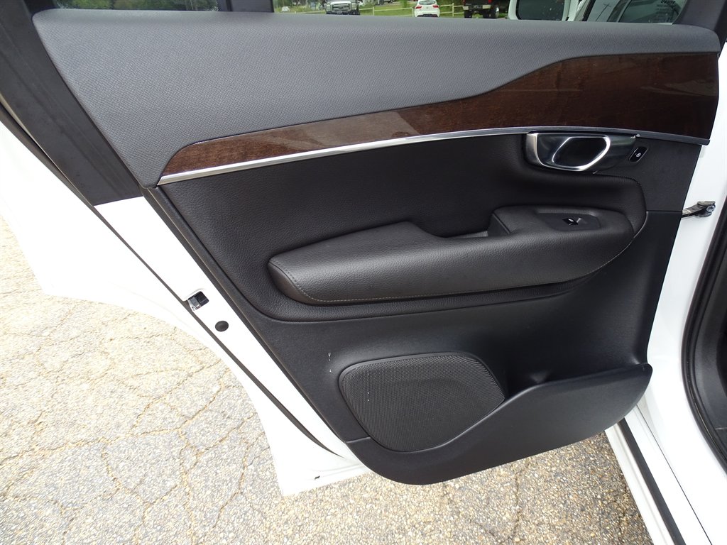 2019 Volvo XC90 - $19,999
