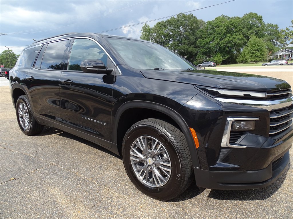2026 Chevrolet Traverse - $37,999