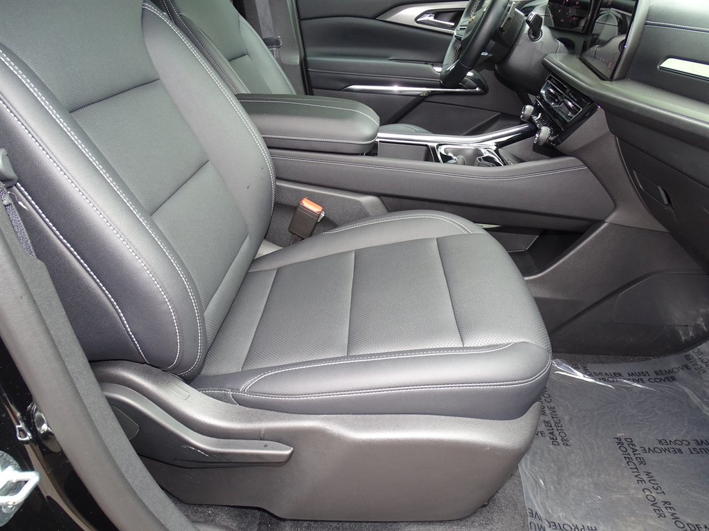 2026 Chevrolet Traverse - $37,999