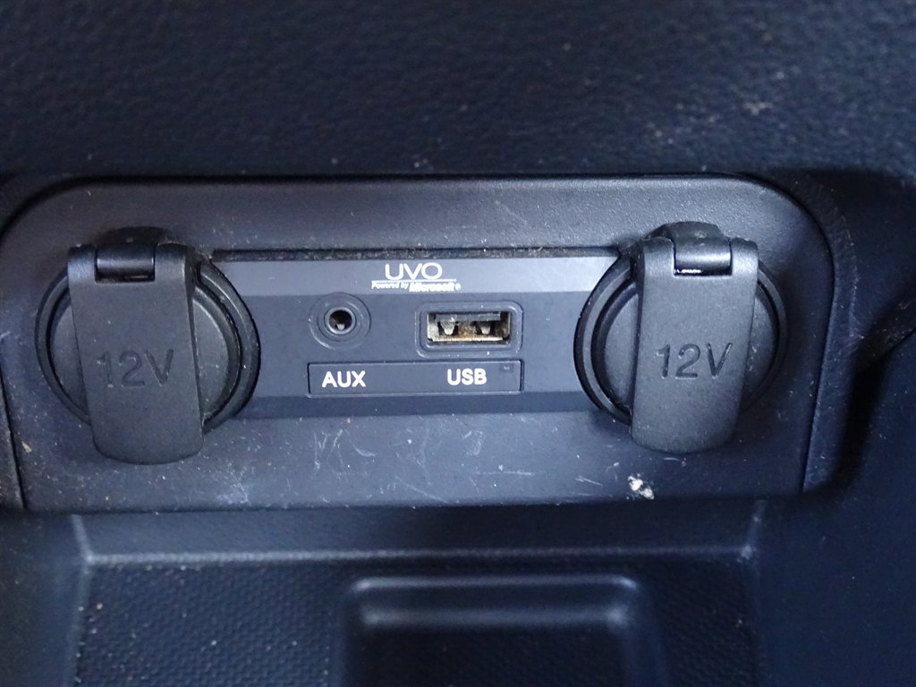 2013 Kia Rio - $8,999