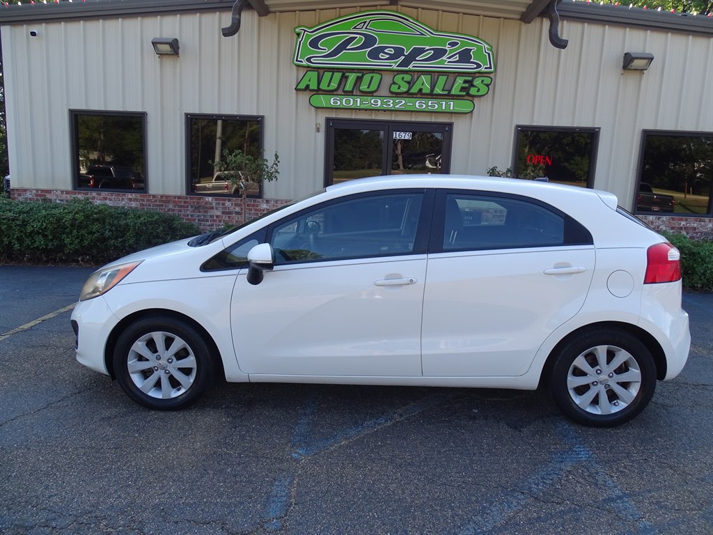 2013 Kia Rio - $8,999