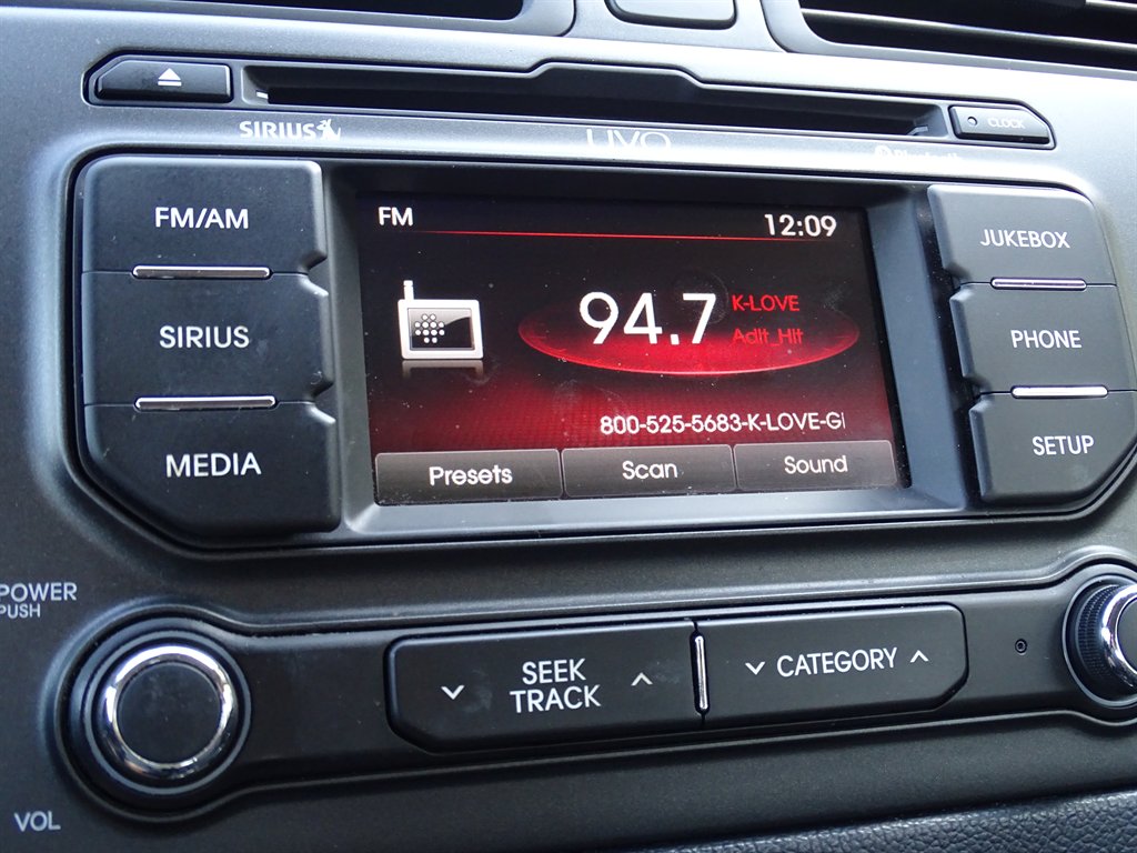 2013 Kia Rio - $8,999