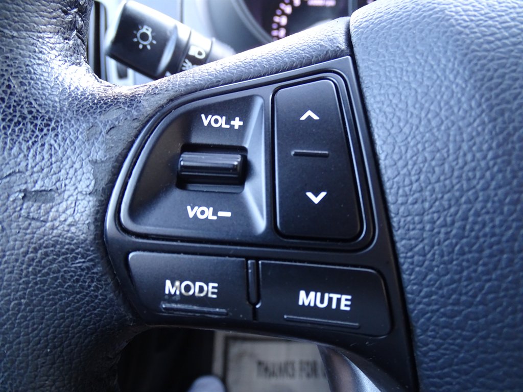 2013 Kia Rio - $8,999