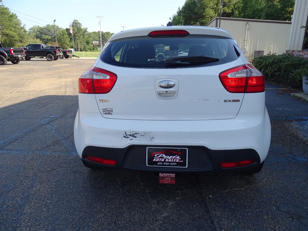 2013 Kia Rio - $8,999