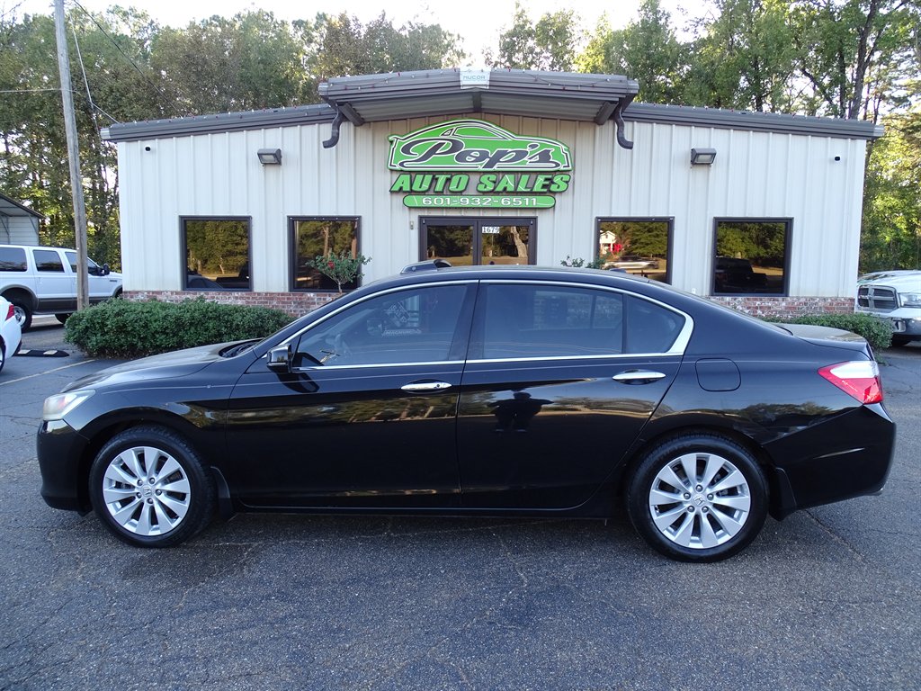 2015 Honda Accord - $10,999