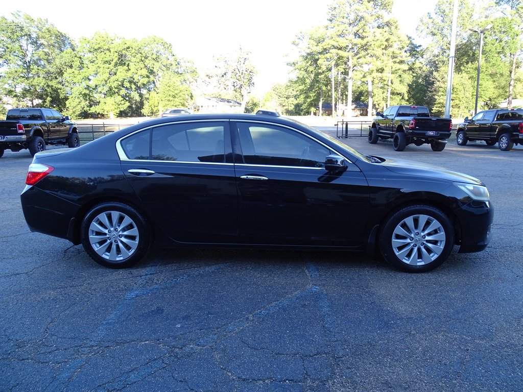 2015 Honda Accord - $10,999