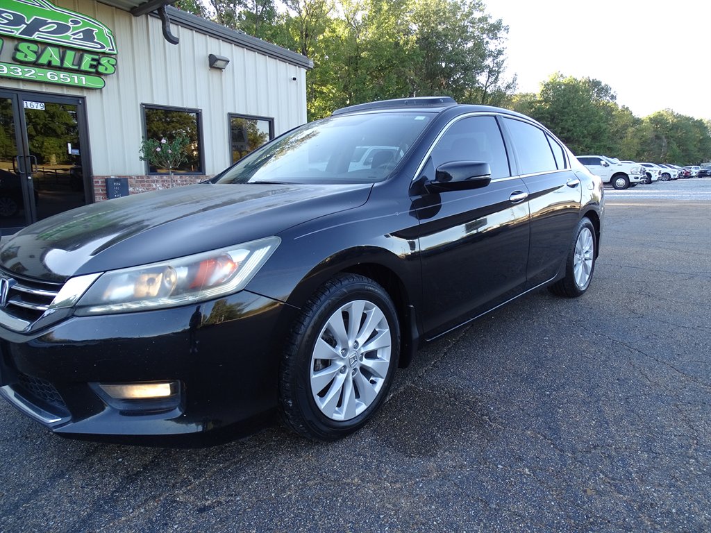 2015 Honda Accord - $10,999