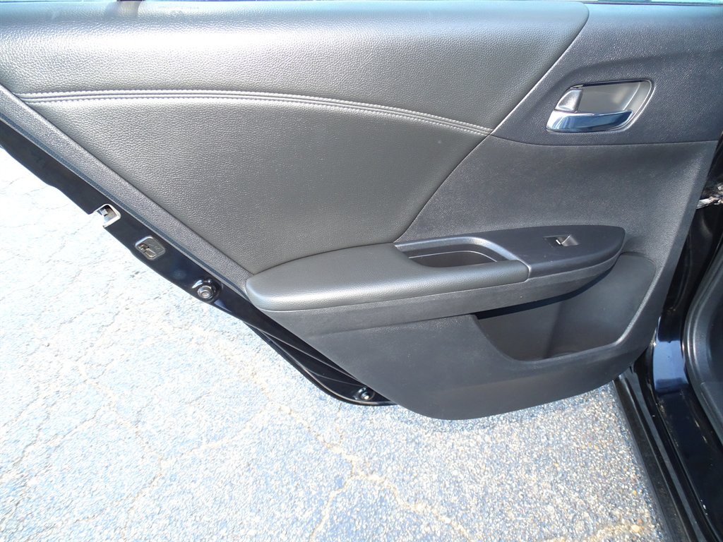 2015 Honda Accord - $10,999