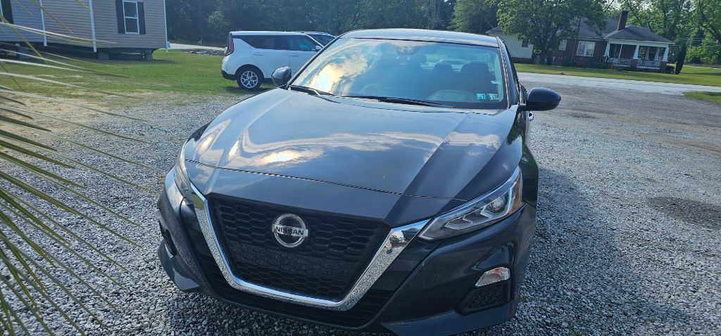 2022 Nissan Altima 2.5 SV