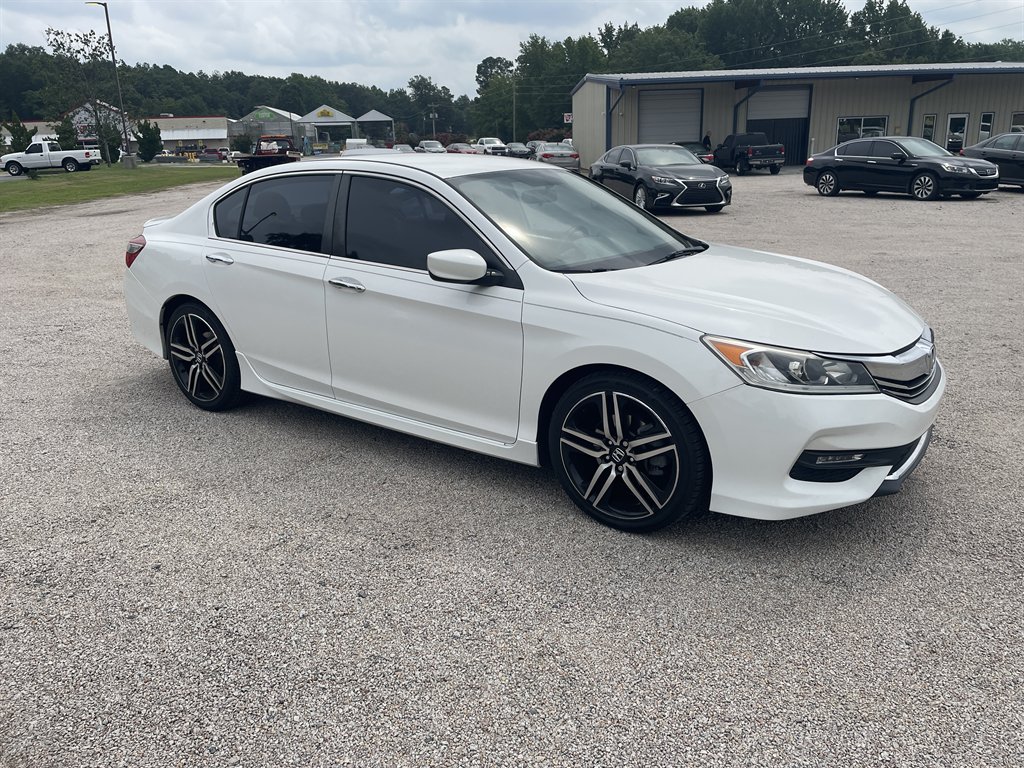 2016 Honda Accord - $15,760