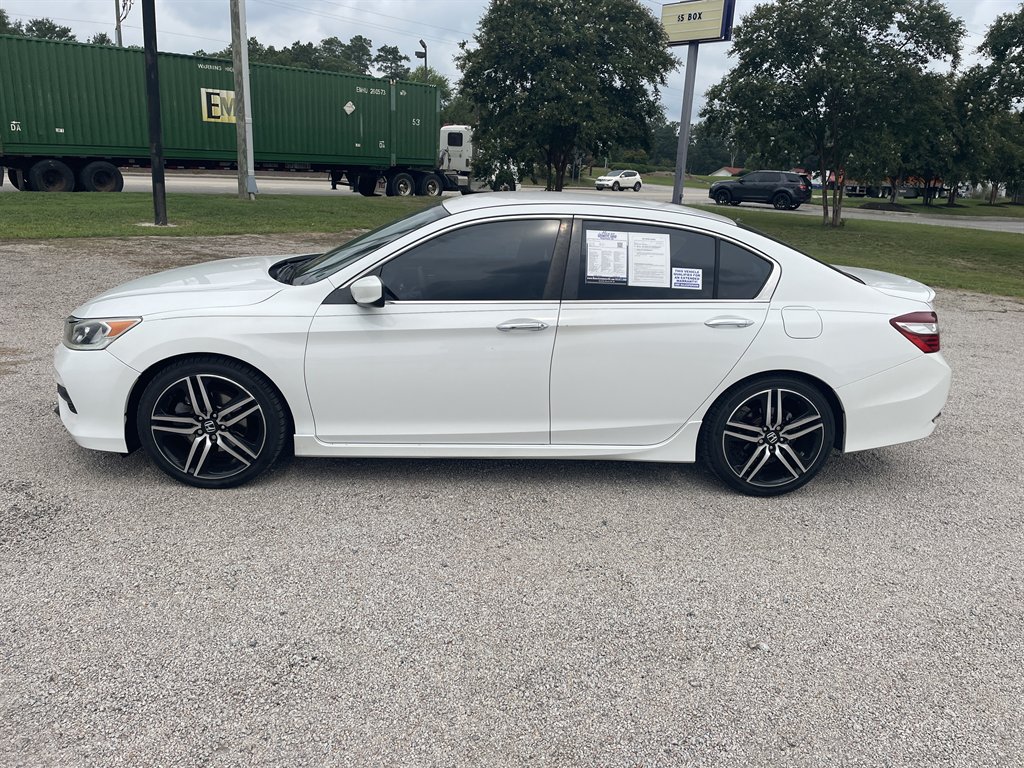 2016 Honda Accord - $15,760