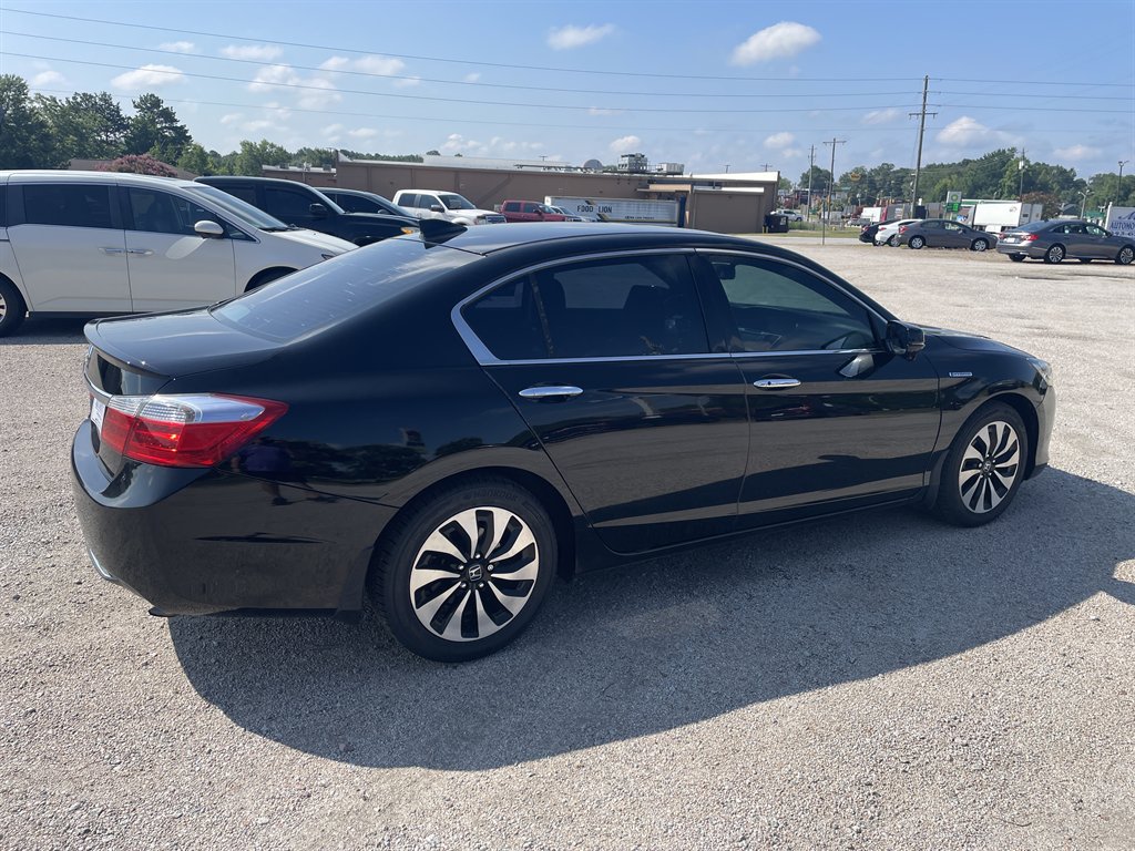 2015 Honda Accord - $12,940