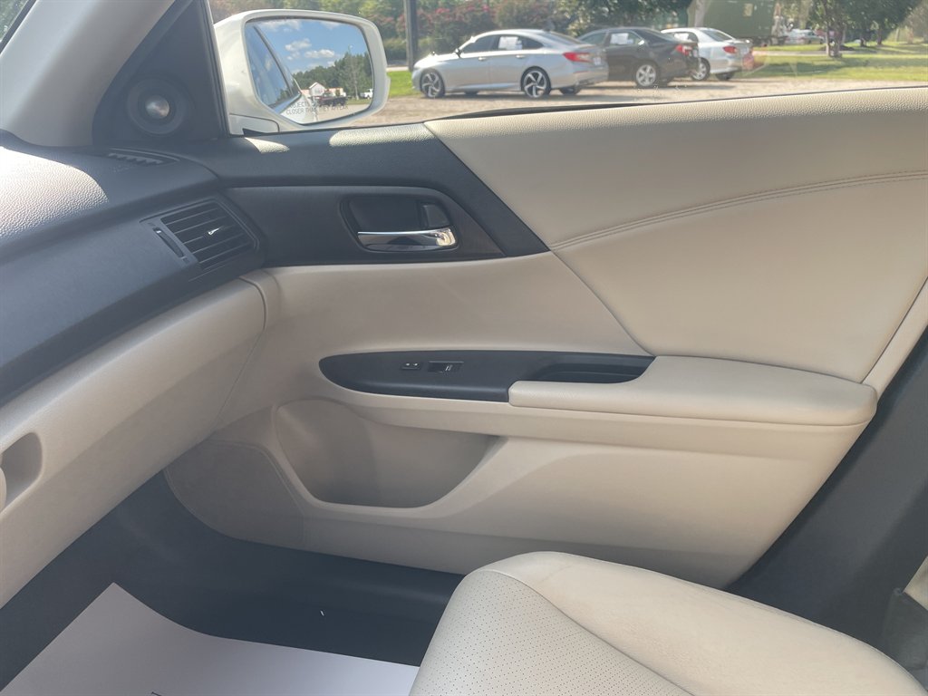 2014 Honda Accord - $16,860