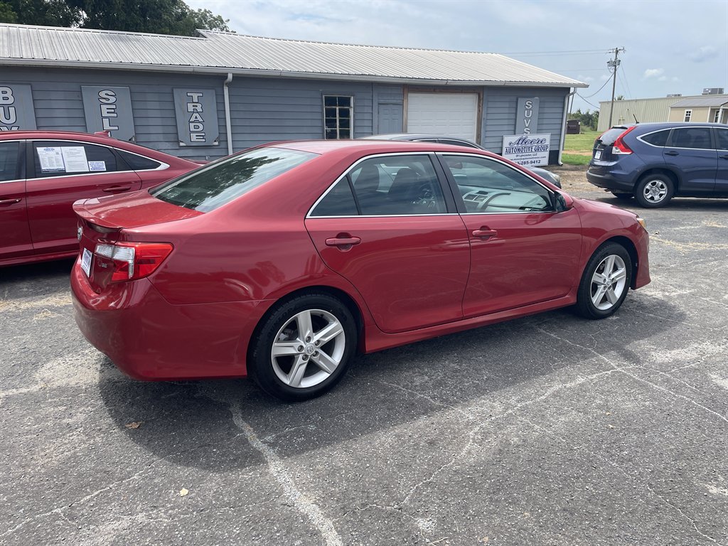 2014 Toyota Camry - $14,930
