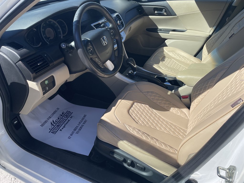 2013 Honda Accord - $12,940