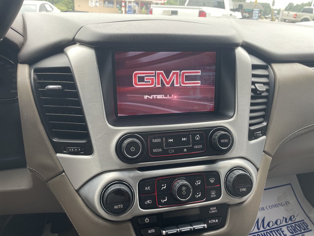 2023 Gmc Yukon SLT photo 36