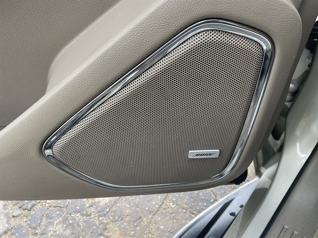 2023 Gmc Yukon SLT photo 38